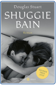 Cover des Buches Shuggie bain zeigt ein Foto einer Mutter mit ihrem kleinen Sohn im Bett liegend.